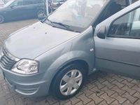 Gebraucht Dacia Logan Lauréate 75 PS (55 kW) 2009 Silber Limousine