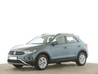 Second-hand VW T-Roc Life 150 CP (110 kW) 2023 Albastru SUV