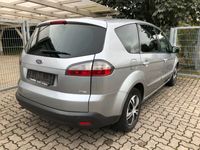 gebraucht Ford S-MAX Titanium *KLIMAAU*SZHZ*SPORTSZ*MFL*TEMP*