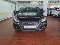 Gebraucht Hyundai i40 Style 165 PS (121 kW) 2016 Braun Kombi