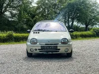 Używany Renault Twingo Initiale 58 KM (42 kW) 2002 Złoty Hatchback