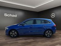 Gebraucht Mercedes B200 163 PS (119 kW) 2024 Blau Kleinwagen