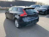 Gebraucht Volvo V40 Momentum 177 PS (130 kW) 2014 Schwarz Limousine