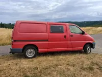 Gebraucht Toyota HiAce 88 PS (64 kW) 2005 Rot Van