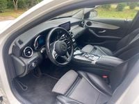 Gebraucht Mercedes C200 Avantgarde 160 PS (117 kW) 2021 Weiß Limousine