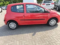 Gebraucht Renault Twingo Authentique 58 PS (42 kW) 2009 Rot Kleinwagen