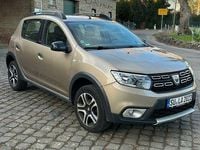 Gebraucht Dacia Sandero Essentiel 90 PS (66 kW) 2019 Gelb Limousine