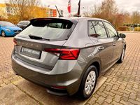 Gebraucht Skoda Fabia Active 65 PS (47 kW) 2023 Grau Limousine