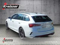 Gebraucht Skoda Octavia RS 200 PS (147 kW) 2023 Weiß Kombi
