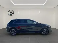 Neu Kia Ceed GT-Line 140 PS (102 kW) 2026 Schwarz Kleinwagen