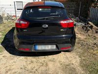 Gebraucht Kia Rio 75 PS (55 kW) 2013 Schwarz Limousine