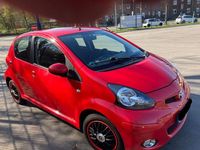 Gebraucht Toyota Aygo Cool 68 PS (50 kW) 2011 Rot Kleinwagen