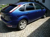 Begagnad Ford Focus Style 101 HK (74 kW) 2008 Blå Sedan