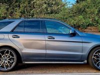 gebraucht Mercedes GLE400 HUD PANO AMG Night Paket - 4Matic - 22 Zoll