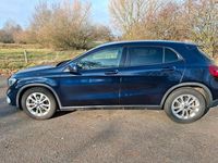 Gebraucht Mercedes GLA200 136 PS (100 kW) 2017 Blau SUV