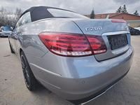 Gebraucht Mercedes E200 AMG 184 PS (135 kW) 2013 Silber Cabrio