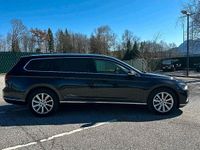 Gebraucht VW Passat Elegance 150 PS (110 kW) 2020 Schwarz Kombi
