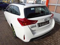 Gebraucht Toyota Auris Comfort 90 PS (66 kW) 2015 Schneeweiß Kombi