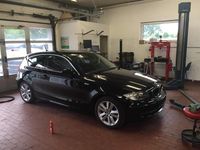 Gebraucht BMW 118 143 PS (105 kW) 2008 Schwarz Kleinwagen