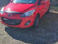 Gebraucht Mazda 2 86 PS (63 kW) 2013 Rot Kleinwagen