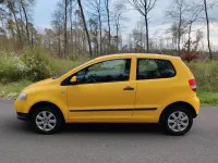 Gebraucht VW Fox 54 PS (39 kW) 2008 Gelb Kleinwagen