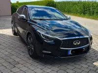 Gebraucht Infiniti Q30 Sport Tech 211 PS (155 kW) 2017 Schwarz Limousine