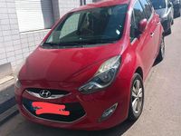 Gebraucht Hyundai ix20 90 PS (66 kW) 2014 Rot Kleinwagen
