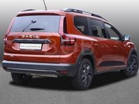 Gebraucht Dacia Jogger Expression 141 PS (103 kW) 2025 Braun Van / Kleinbus