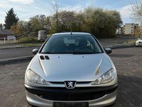 Gebraucht Peugeot 206 60 PS (44 kW) 2004 Silber Kleinwagen