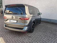 Gebraucht VW Multivan Edition 204 PS (150 kW) 2023 Indiumgrau Van