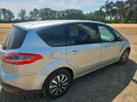 Gebraucht Ford S-MAX 140 PS (102 kW) 2011 Silber Van / Kleinbus