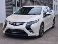 Używany Opel Ampera Edition 151 KM (111 kW) 2012 Biały Hatchback