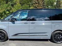 Gebraucht VW Multivan Life 150 PS (110 kW) 2024 Grau Van