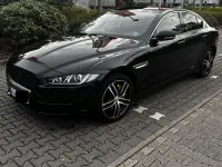 Gebraucht Jaguar XE Pure 179 PS (131 kW) 2016 Schwarz Limousine