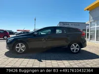 Gebraucht Volvo V40 Kinetic 120 PS (88 kW) 2016 Schwarz Limousine