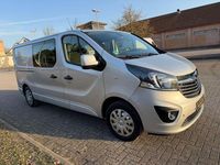 Gebraucht Opel Vivaro 145 PS (106 kW) 2018 Grau Van / Kleinbus