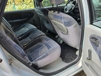Gebraucht Renault Clio 105 PS (77 kW) 2002 Silber Van / Kleinbus