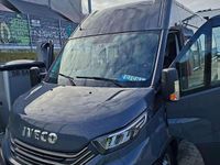 Gebraucht Iveco Daily 175 PS (128 kW) 2022 Grau Van