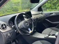 Gebraucht Mercedes B180 122 PS (89 kW) 2015 Schwarz Kleinwagen