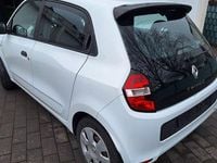 Gebraucht Renault Twingo Life 71 PS (52 kW) 2016 Weiß Kleinwagen