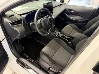 Neu Toyota Corolla 140 PS (102 kW) 2026 Weiß Kombi