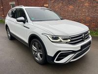 Gebraucht VW Tiguan Allspace Elegance 150 PS (110 kW) 2023 Weiß SUV