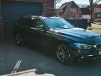 Gebraucht BMW 325 Luxury Line 224 PS (164 kW) 2017 Schwarz Kombi