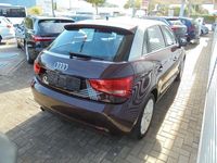 Gebraucht Audi A1 Sportback 86 PS (63 kW) 2014 Shirazrot metallic Kleinwagen