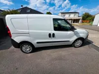 Gebraucht Opel Combo Edition 105 PS (77 kW) 2017 Weiß Van / Kleinbus