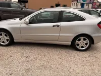 Gebraucht Mercedes C200 163 PS (119 kW) 2002 Silber