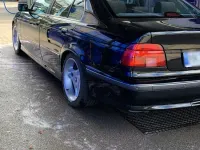 Gebraucht BMW 523 170 PS (125 kW) 1997 Schwarz Limousine