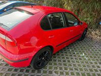 Second-hand Seat Leon 110 CP (80 kW) 2003 Roșu Hatchback