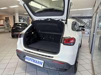 Gebraucht Mercedes EQA250 Advanced 139 kW (190 PS) 2023 Polarweiß SUV