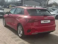 Używany Audi A3 Advanced 150 KM (110 kW) 2022 Czerwony Sedan/Limuzyna